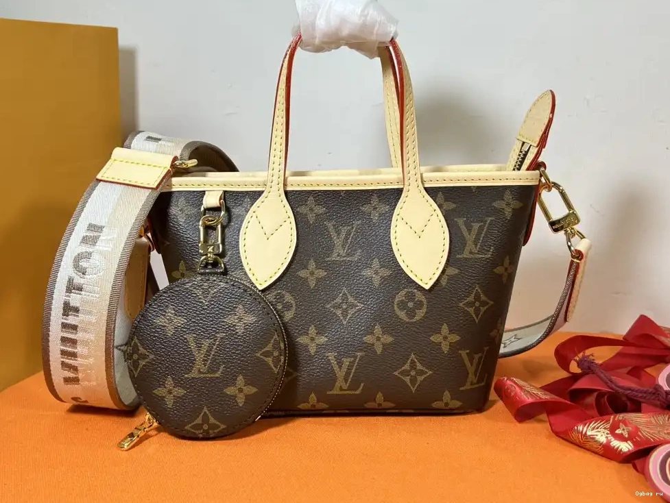 NEVERFULL VUITTON BB LOUIS 0701